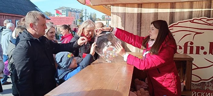 «Дожинки-2025»: как «Красный пищевик» поздравлял аграриев